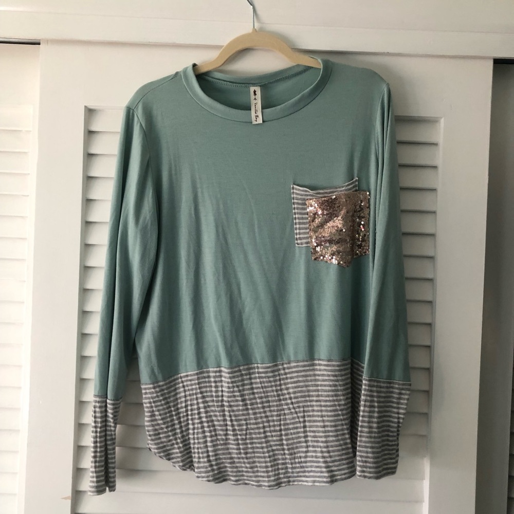 Vanilla Bay Teal Top